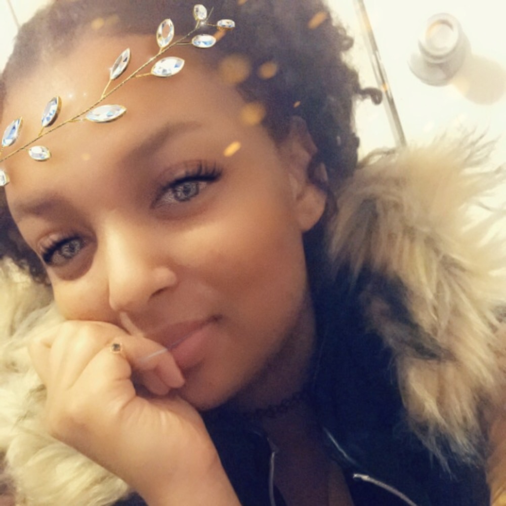 Meet your Posher, Carrina